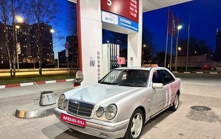 Mercedes-Benz E-Класс, 1996 год, 550 000 рублей, 32 фотография