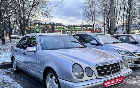 Mercedes-Benz E-Класс, 1996 год, 550 000 рублей, 39 фотография