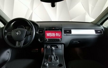 Volkswagen Touareg III, 2013 год, 2 305 000 рублей, 10 фотография