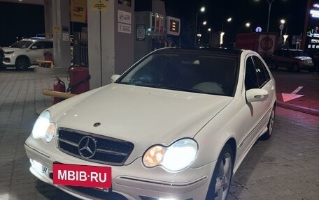 Mercedes-Benz C-Класс, 2005 год, 850 000 рублей, 20 фотография