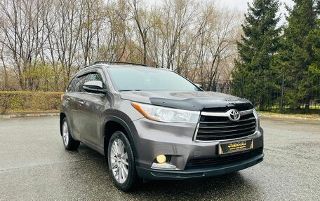 Toyota Highlander III, 2013 год, 3 149 000 рублей, 4 фотография