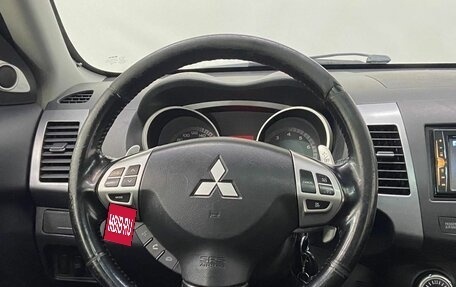 Mitsubishi Outlander III рестайлинг 3, 2008 год, 1 200 000 рублей, 14 фотография