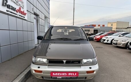 Mitsubishi Chariot III, 1994 год, 550 000 рублей, 17 фотография