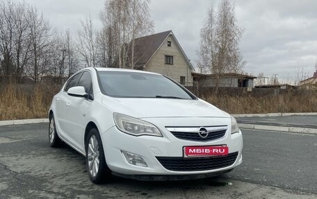 Opel Astra J, 2010 год, 450 000 рублей, 1 фотография