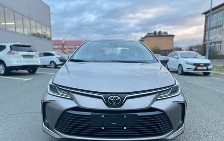 Toyota Corolla, 2022 год, 2 650 000 рублей, 2 фотография