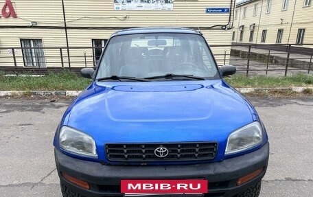 Toyota RAV4, 1995 год, 450 000 рублей, 2 фотография