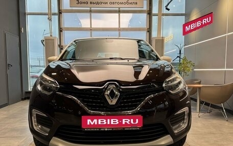 Renault Kaptur I рестайлинг, 2017 год, 1 559 000 рублей, 2 фотография