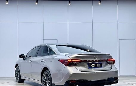 Toyota Avalon, 2021 год, 2 900 000 рублей, 4 фотография