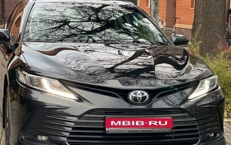 Toyota Camry, 2022 год, 3 700 000 рублей, 7 фотография