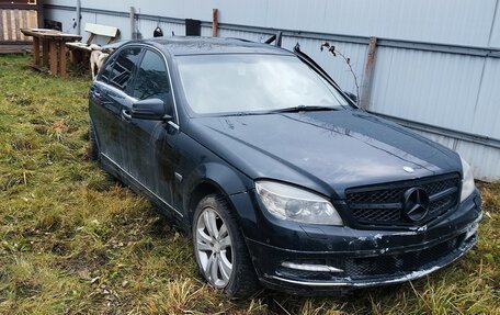 Mercedes-Benz C-Класс, 2010 год, 490 000 рублей, 3 фотография