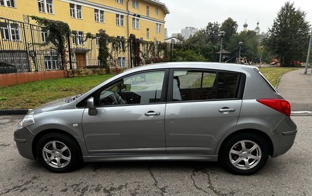 Nissan Tiida, 2010 год, 1 100 000 рублей, 2 фотография