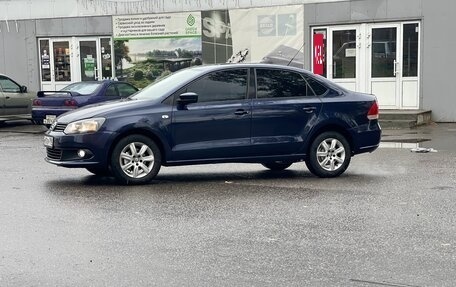 Volkswagen Polo VI (EU Market), 2011 год, 725 000 рублей, 2 фотография