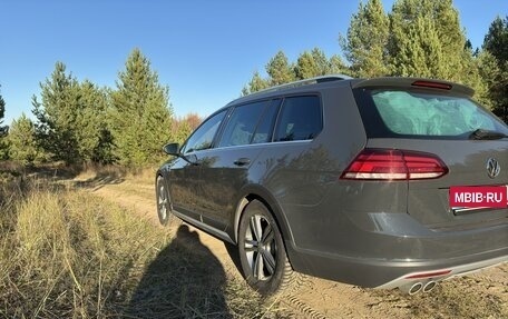 Volkswagen Golf VII, 2019 год, 2 520 000 рублей, 5 фотография