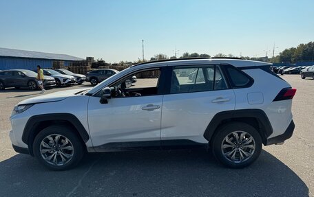 Toyota RAV4, 2024 год, 4 150 000 рублей, 2 фотография