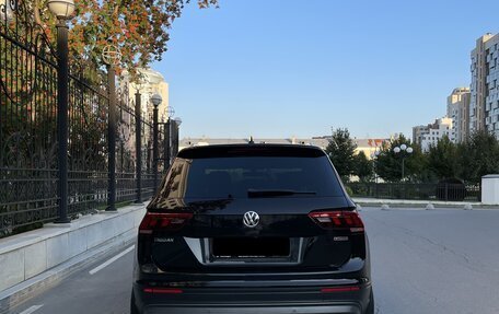 Volkswagen Tiguan II, 2019 год, 3 489 000 рублей, 38 фотография