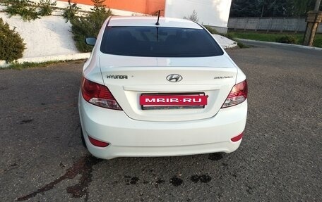 Hyundai Solaris II рестайлинг, 2011 год, 850 000 рублей, 3 фотография