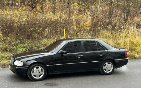 Mercedes-Benz C-Класс, 1995 год, 355 000 рублей, 2 фотография