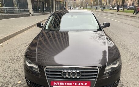 Audi A4, 2010 год, 950 000 рублей, 2 фотография