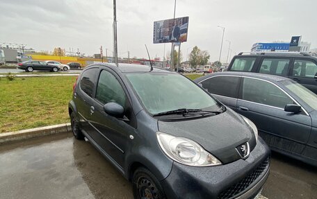 Peugeot 107 I рестайлинг, 2011 год, 446 000 рублей, 2 фотография