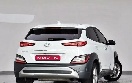 Hyundai Kona I, 2021 год, 2 250 000 рублей, 4 фотография