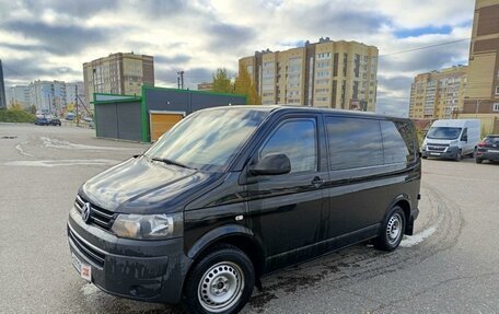 Volkswagen Transporter T5 рестайлинг, 2014 год, 2 200 000 рублей, 1 фотография