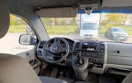 Volkswagen Transporter T5 рестайлинг, 2014 год, 2 200 000 рублей, 7 фотография