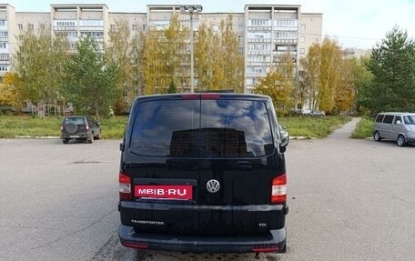 Volkswagen Transporter T5 рестайлинг, 2014 год, 2 200 000 рублей, 4 фотография