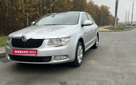 Skoda Superb III рестайлинг, 2011 год, 980 000 рублей, 2 фотография