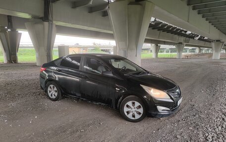 Hyundai Solaris II рестайлинг, 2015 год, 700 000 рублей, 4 фотография