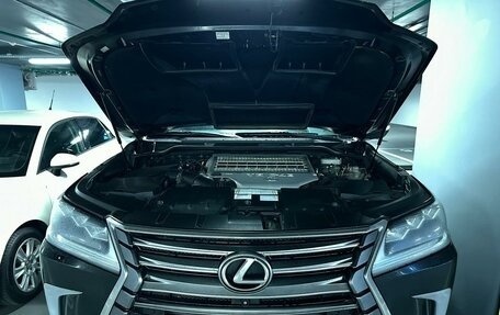 Lexus LX III, 2016 год, 5 300 000 рублей, 9 фотография