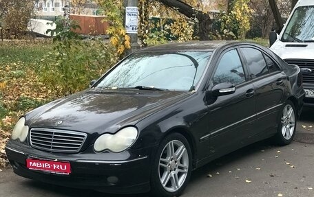 Mercedes-Benz C-Класс, 2000 год, 1 050 000 рублей, 1 фотография