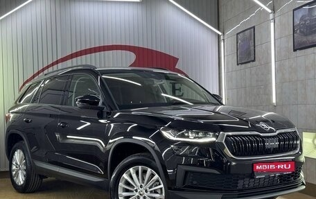 Skoda Kodiaq I, 2024 год, 4 698 000 рублей, 2 фотография