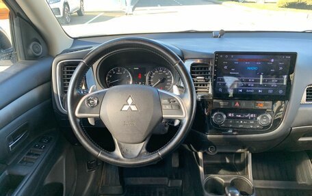 Mitsubishi Outlander III рестайлинг 3, 2014 год, 1 750 000 рублей, 5 фотография