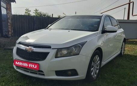 Chevrolet Cruze II, 2012 год, 500 000 рублей, 3 фотография