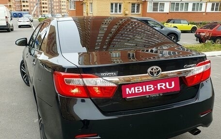 Toyota Camry, 2014 год, 1 700 000 рублей, 6 фотография