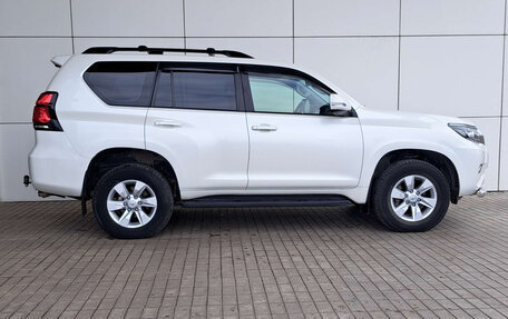 Toyota Land Cruiser Prado 150 рестайлинг 2, 2018 год, 4 949 000 рублей, 4 фотография