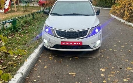 KIA Rio III рестайлинг, 2013 год, 600 000 рублей, 1 фотография