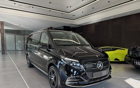 Mercedes-Benz V-Класс, 2024 год, 15 817 830 рублей, 1 фотография