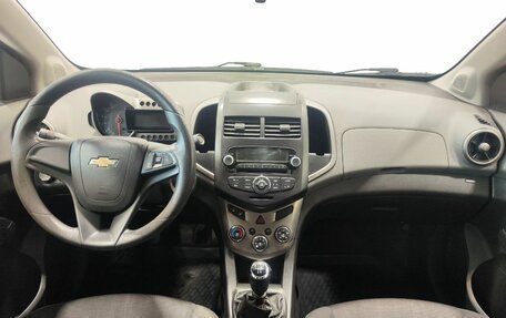 Chevrolet Aveo III, 2012 год, 949 900 рублей, 5 фотография