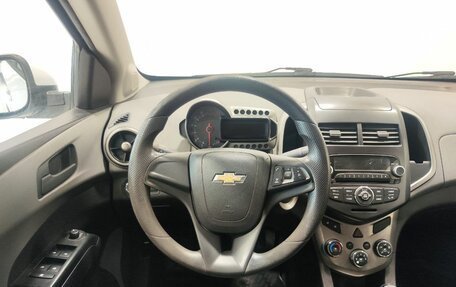 Chevrolet Aveo III, 2012 год, 949 900 рублей, 8 фотография