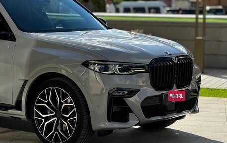 BMW X7, 2021 год, 10 800 000 рублей, 3 фотография