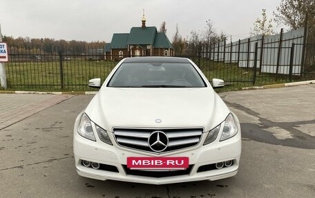 Mercedes-Benz E-Класс, 2010 год, 1 550 000 рублей, 2 фотография