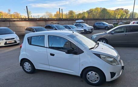 Chevrolet Spark III, 2013 год, 850 000 рублей, 3 фотография