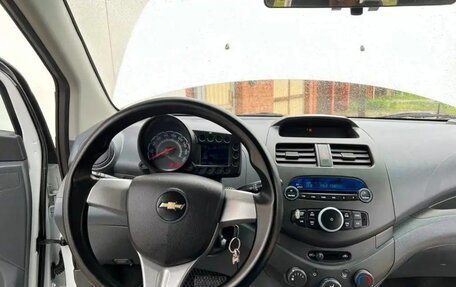 Chevrolet Spark III, 2013 год, 850 000 рублей, 10 фотография