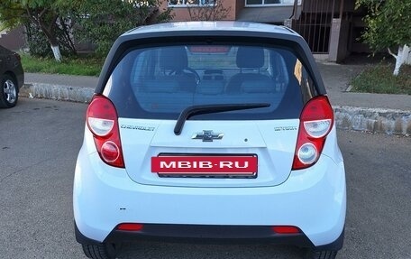 Chevrolet Spark III, 2013 год, 850 000 рублей, 2 фотография