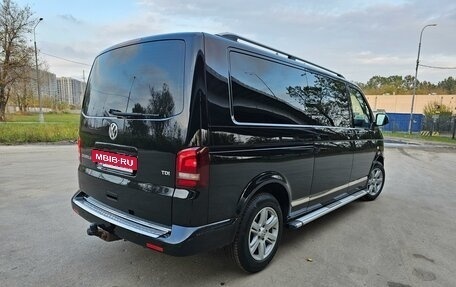 Volkswagen Caravelle T5, 2010 год, 2 450 000 рублей, 3 фотография