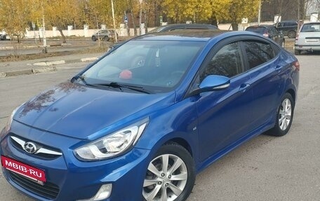 Hyundai Solaris II рестайлинг, 2012 год, 830 000 рублей, 4 фотография