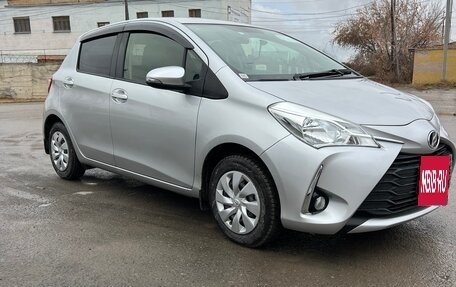 Toyota Vitz, 2019 год, 1 350 000 рублей, 4 фотография