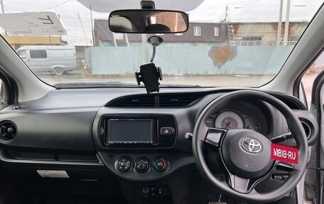 Toyota Vitz, 2019 год, 1 350 000 рублей, 6 фотография