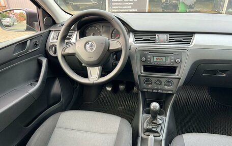 Skoda Rapid I, 2015 год, 999 000 рублей, 7 фотография